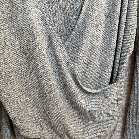 Gray wrap sweater, wrap cardigan - Picture 2 of 5